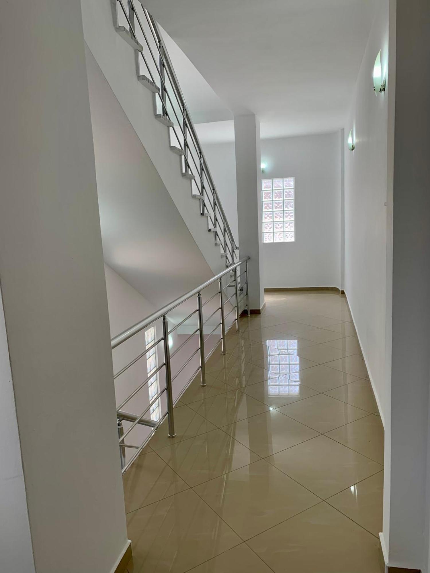 סרנדה Hotel Piazza מראה חיצוני תמונה